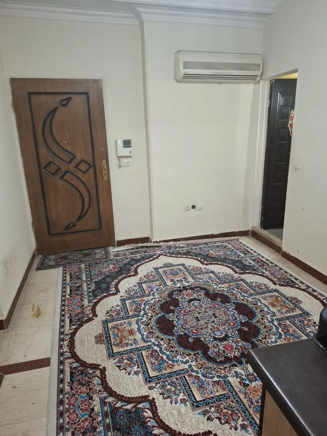 اجاره حدود۴۰ متر