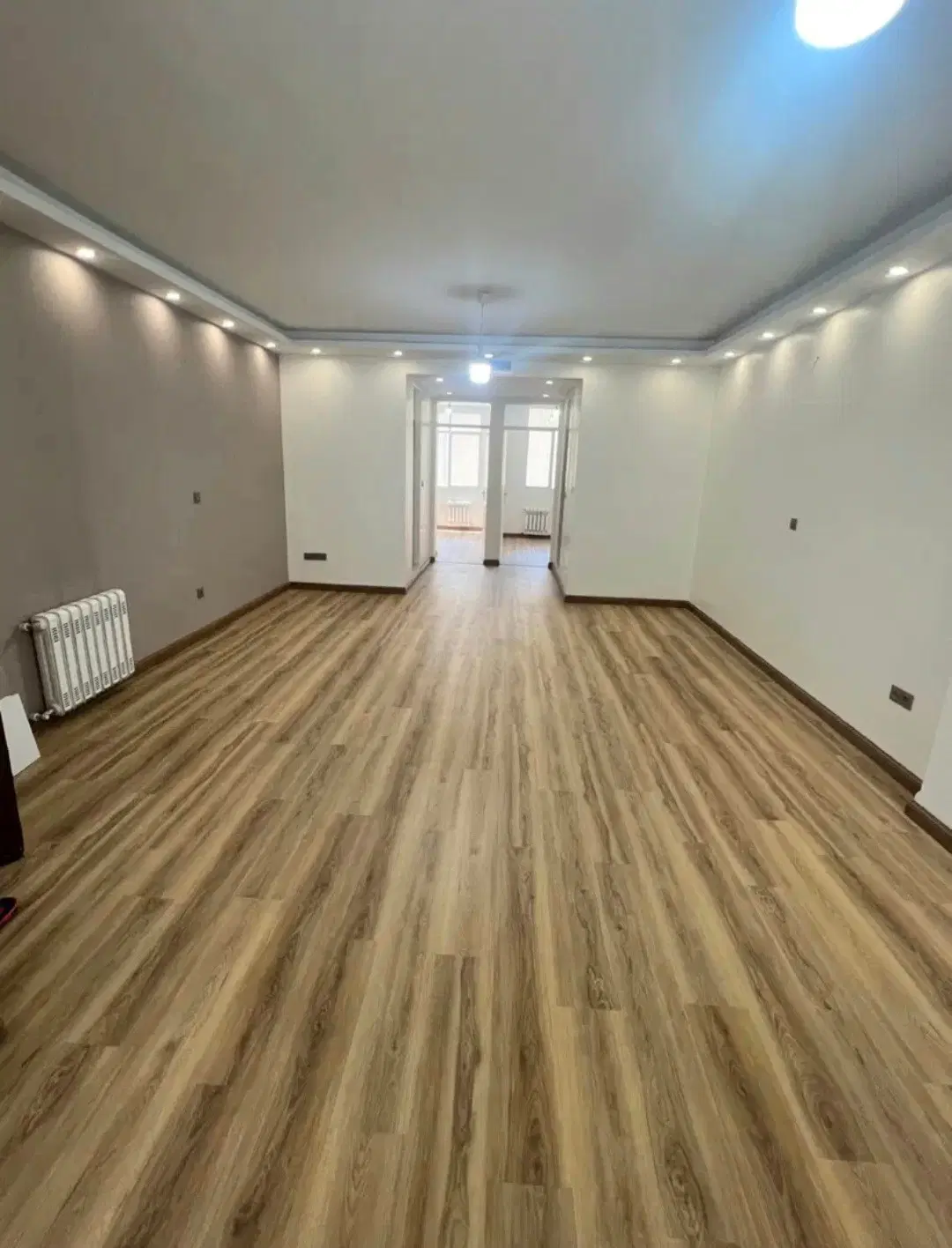 ۷۵متر،کف پارکت،روبنما،سندتکبرگ و وامدار