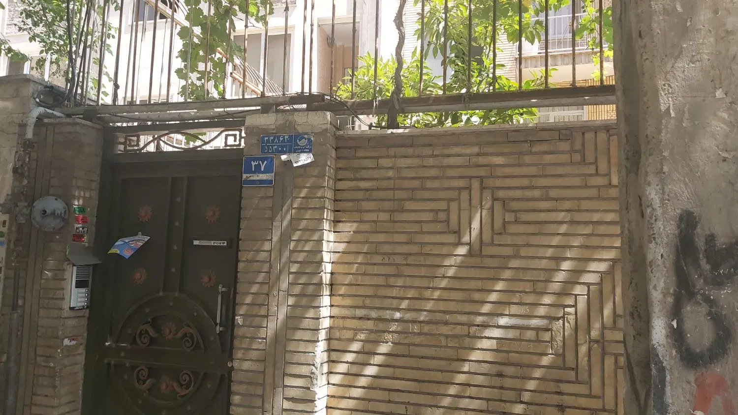 ۱۳۰ متر انباری همکف دلاوران