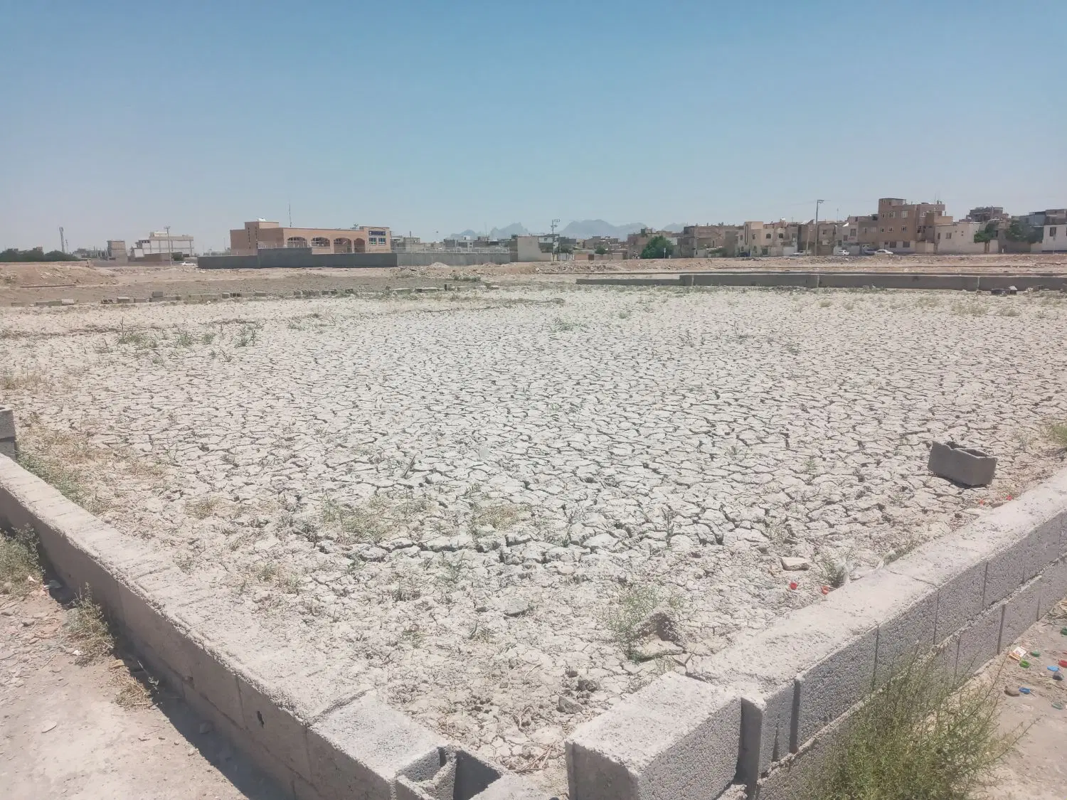 زمین ۲۵۰ متری داخل خوده فلاورجان