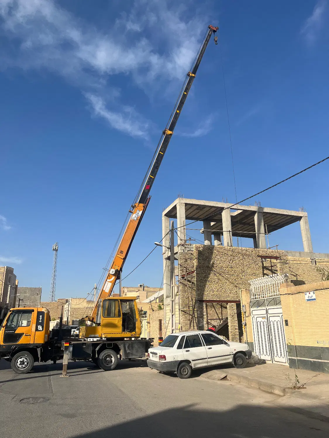 ساخت و طراحی ساختمان