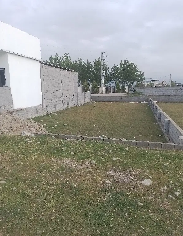 زمین ۱۵۰ متری بافت مسکونی با سند تک برگ