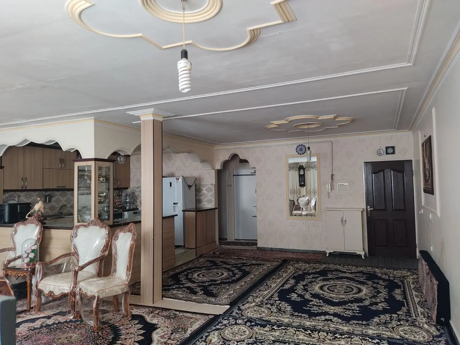 اپارتمان ۱۲۰متر ۲خواب سالن پرده خور       دوکله