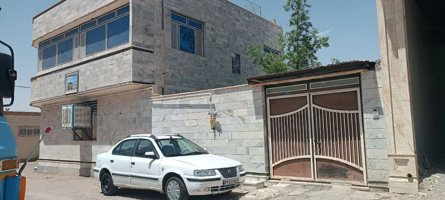 خانه ویلای فروشی خوسف 2طبقه باهم