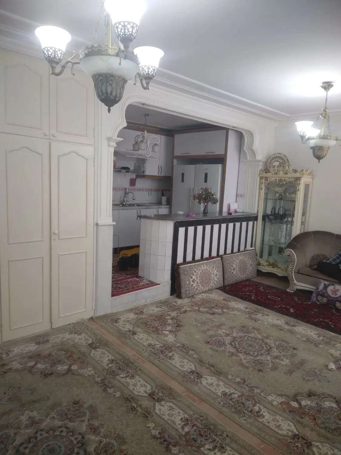 خانه حیاط دار دوطبقه در شنب غازان