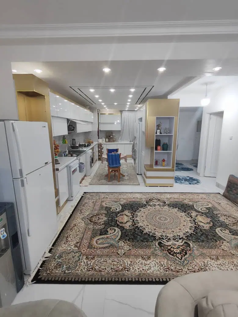 رهن و اجاره منزل ویلایی صدرا فاز ۲ آسانسور دار ۲۰۰