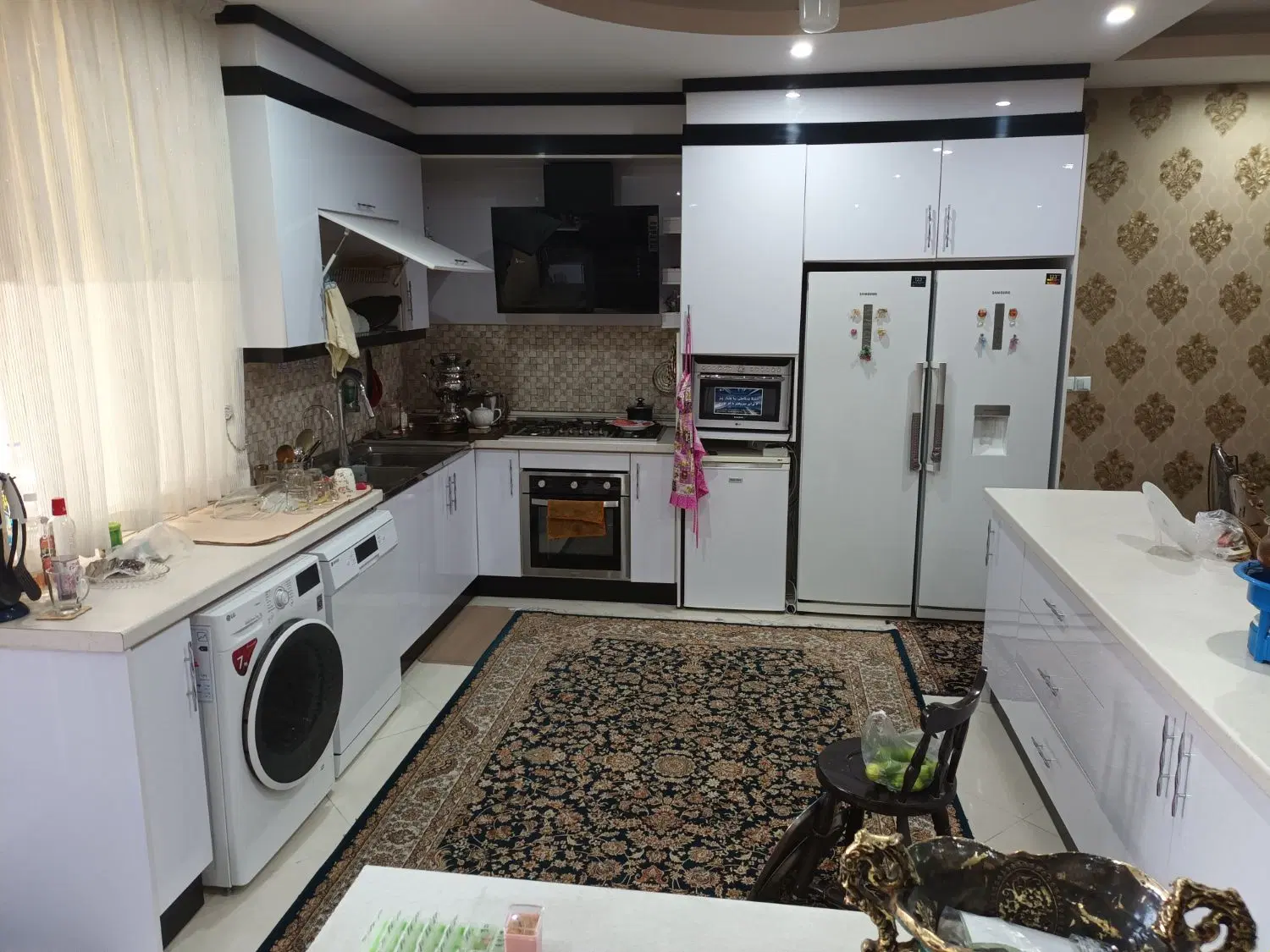 فروش اپارتمان ۱۶۴ متری دو پارکینگ