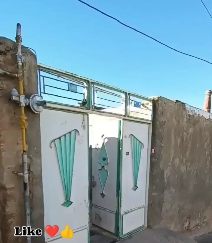 معاوضه خانه ۱۳۰متری دوکله با خانه ۲خوابه