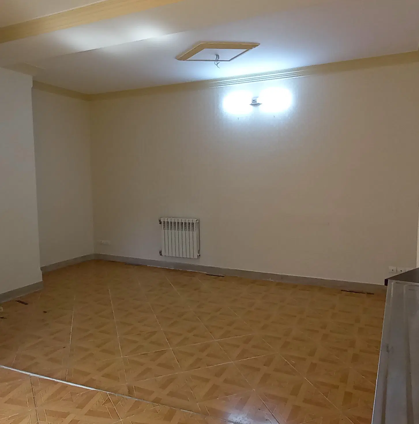 ۴۷ متر با پارکینگ و آسانسور
