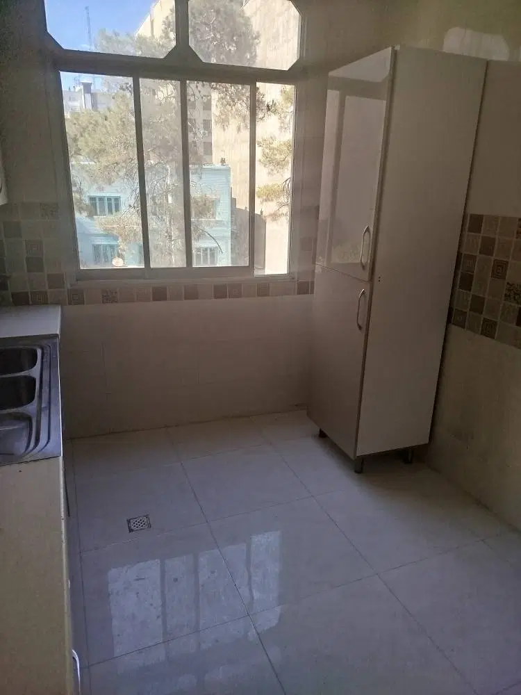 اجاره آپارتمان ۷۲ متری تخلیه مفتح جنوبی کوچه نیک