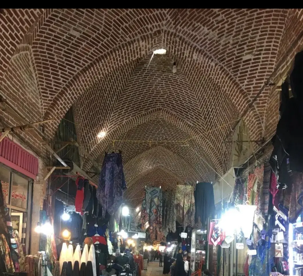 مغازه فروشی در بازار سرپوشیده نصیربیگ