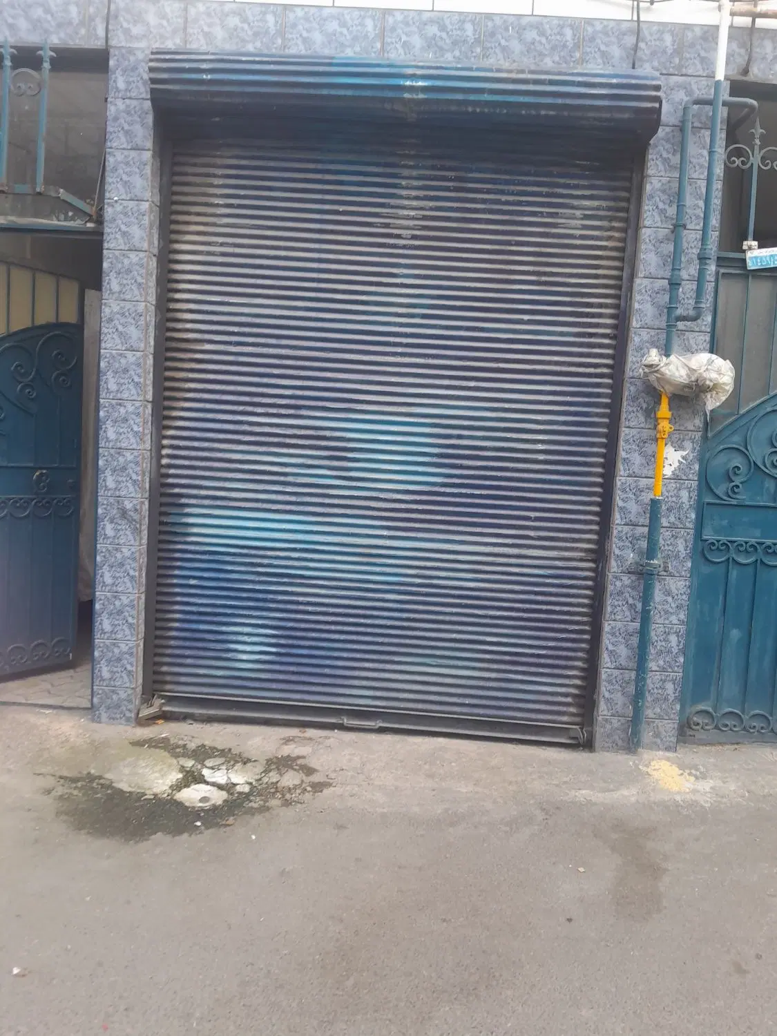مغازه ۹ متری