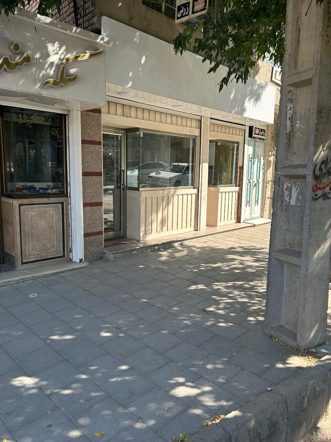 اجاره  دو باب مغازه برای طلا فروشی و سکه