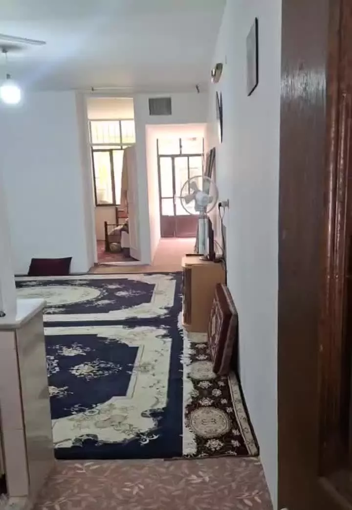 فروش همکف۱۲۵متری با پارکینگ اختصاصی و حیاط