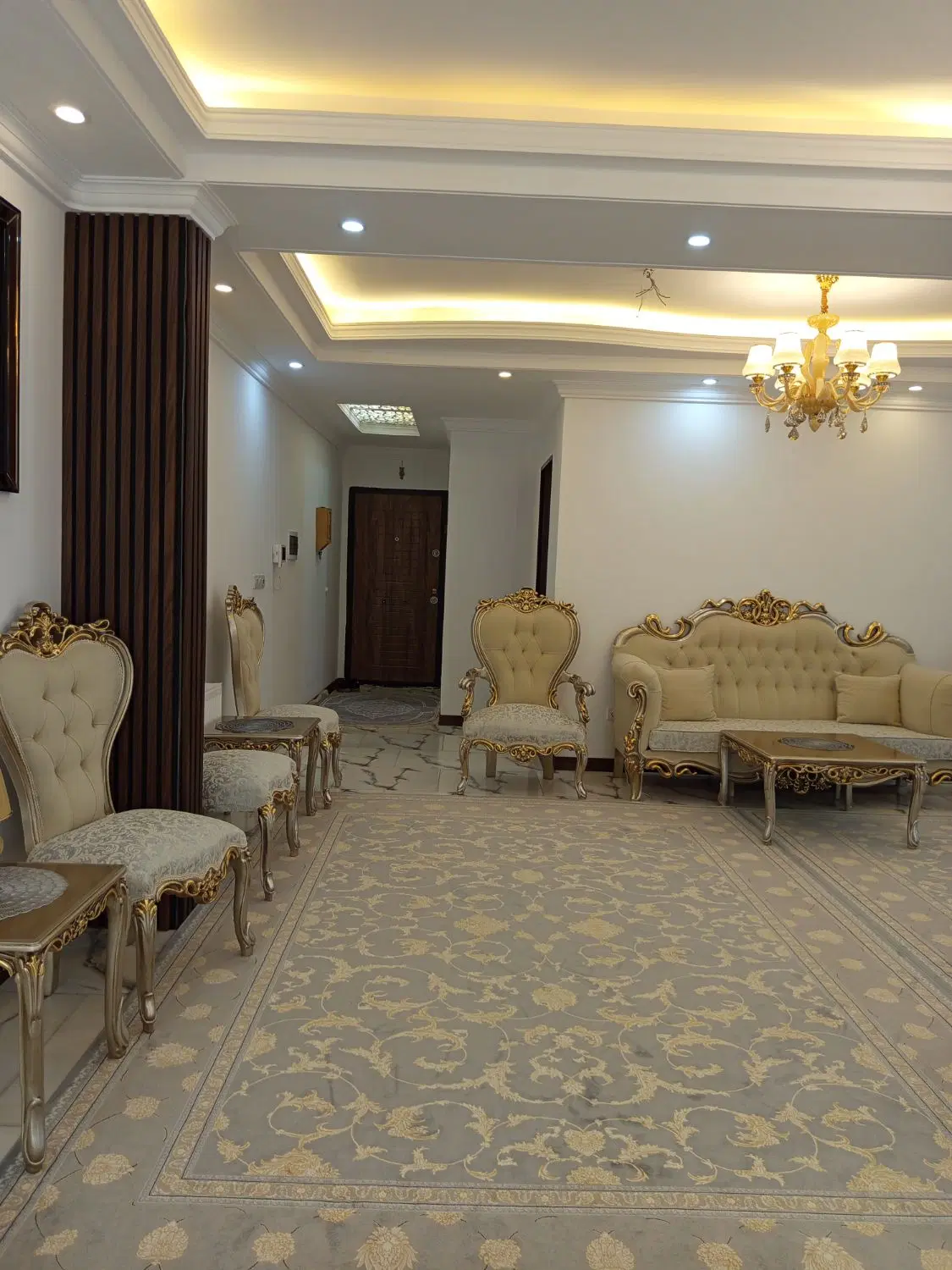واحد ۷۷متری تازه ساخت+پارکینگ