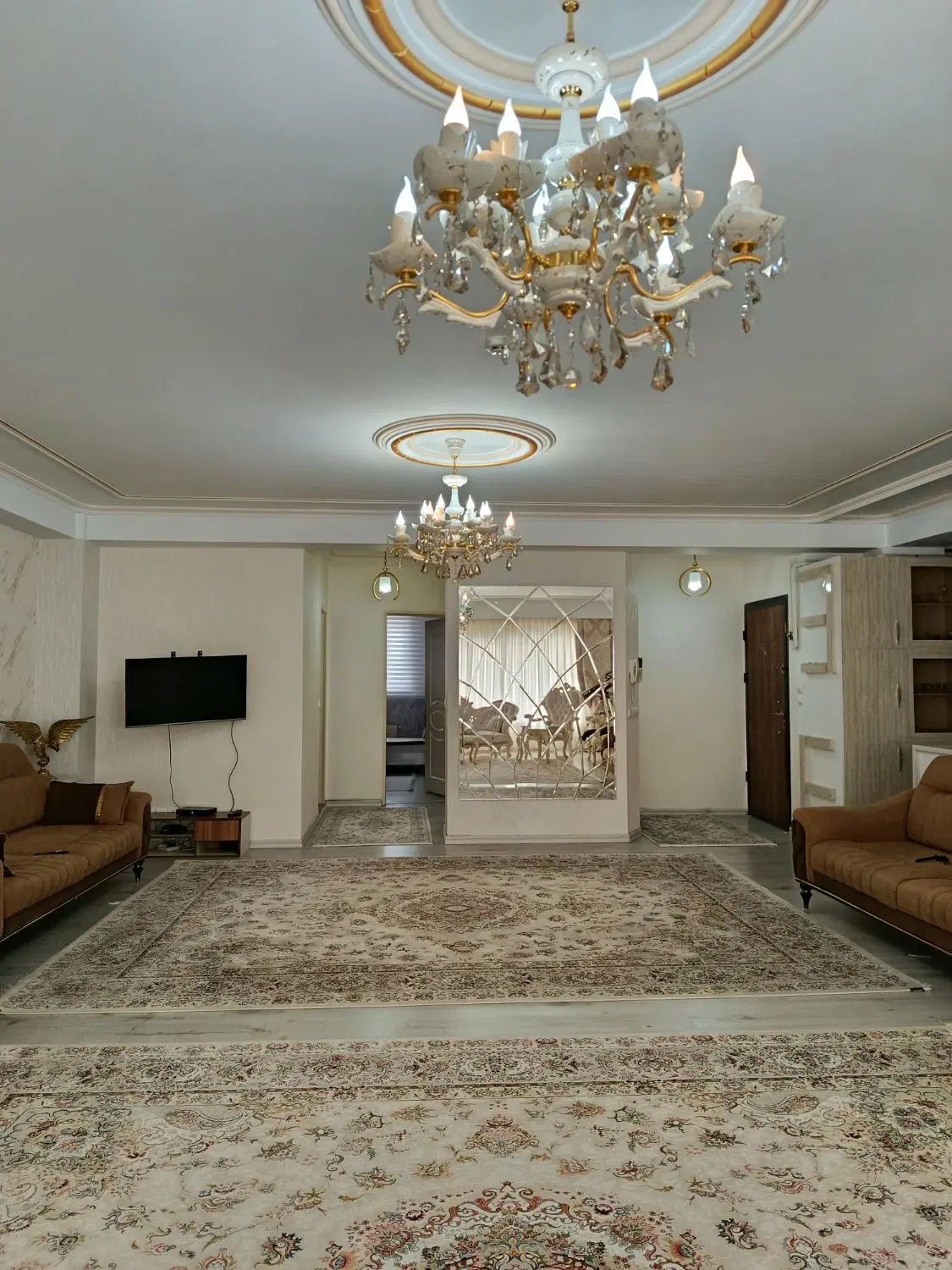 آپارتمان مرزداران 145متر برخیابان اصلی