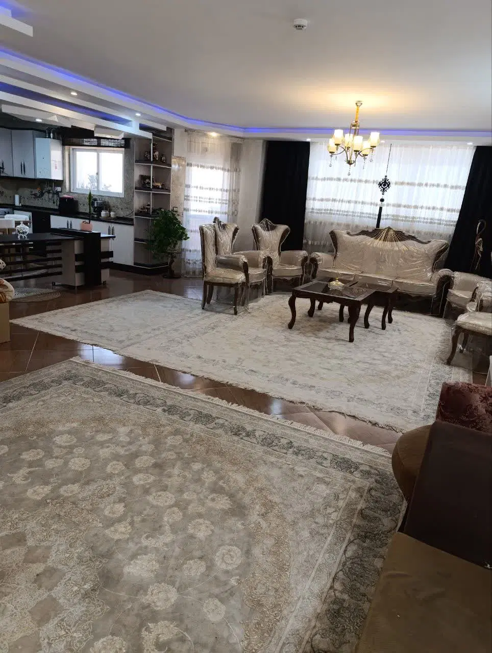 فروش آپارتمان دوخوابه تک واحدی