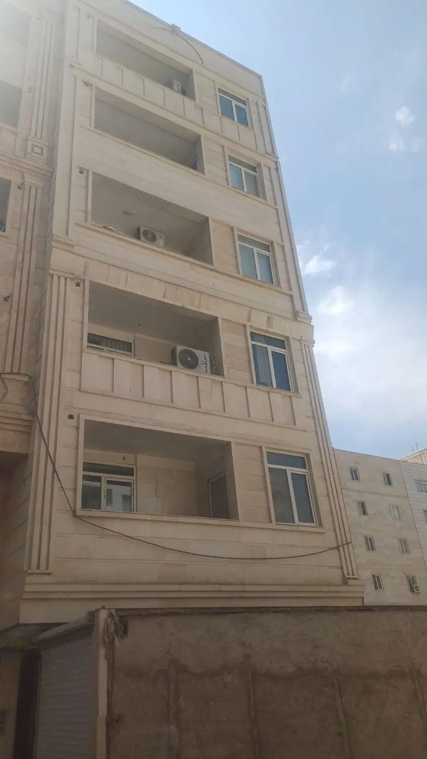 فروش واحد 90 متری گلستان 8 معاوضه با ماشین