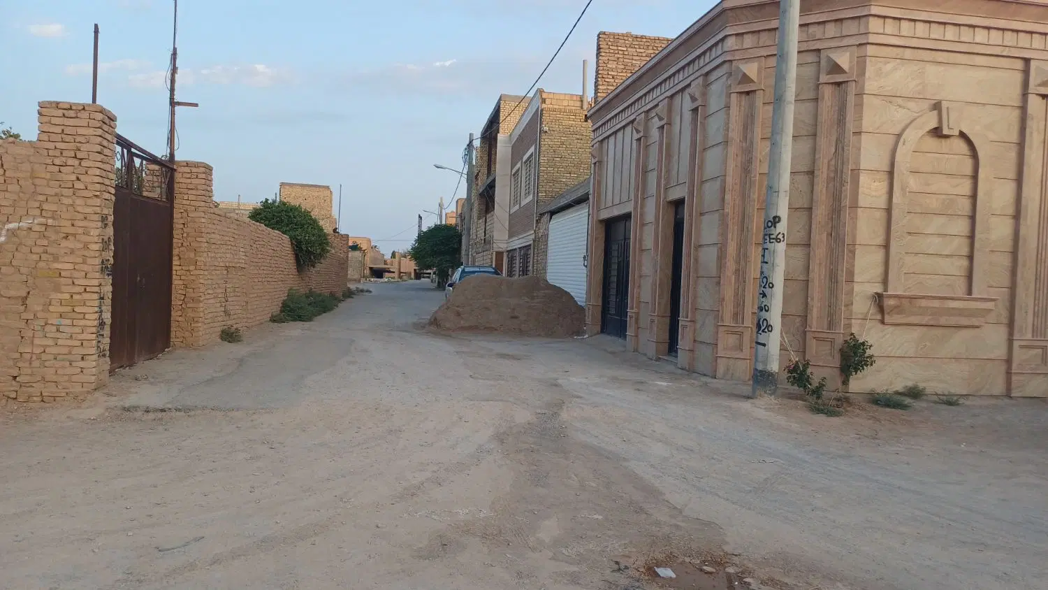 زمین چهار دیوار دهنو  ۴۲۰متر