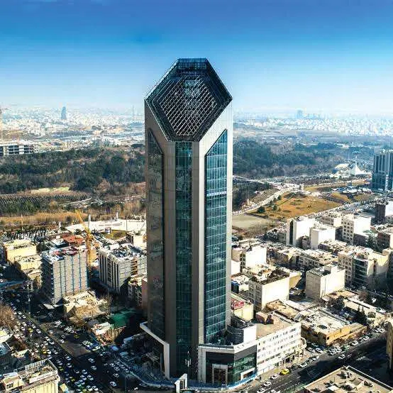 سوله 400 متریبا بر 20 کل زمین 1200 متر قریشی جنوبی