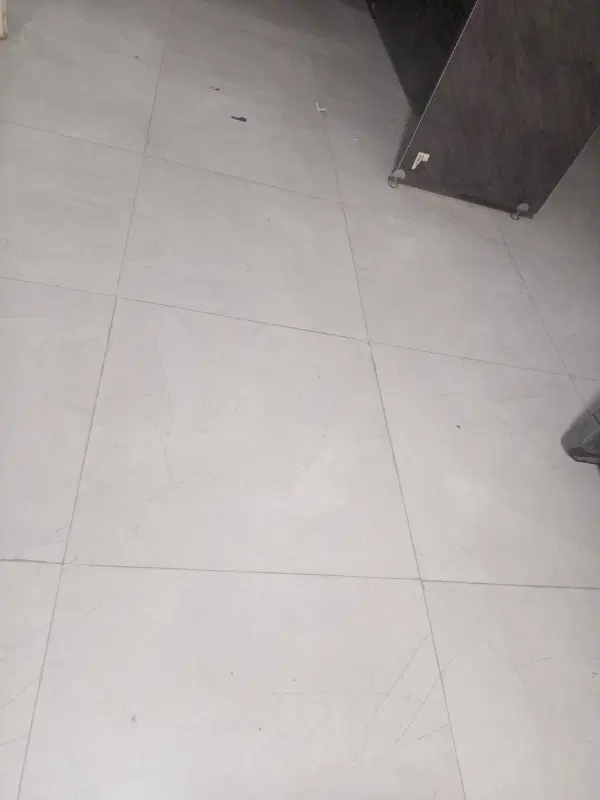 ملک ۲۲۰متری دو‌نبش سه سرویس