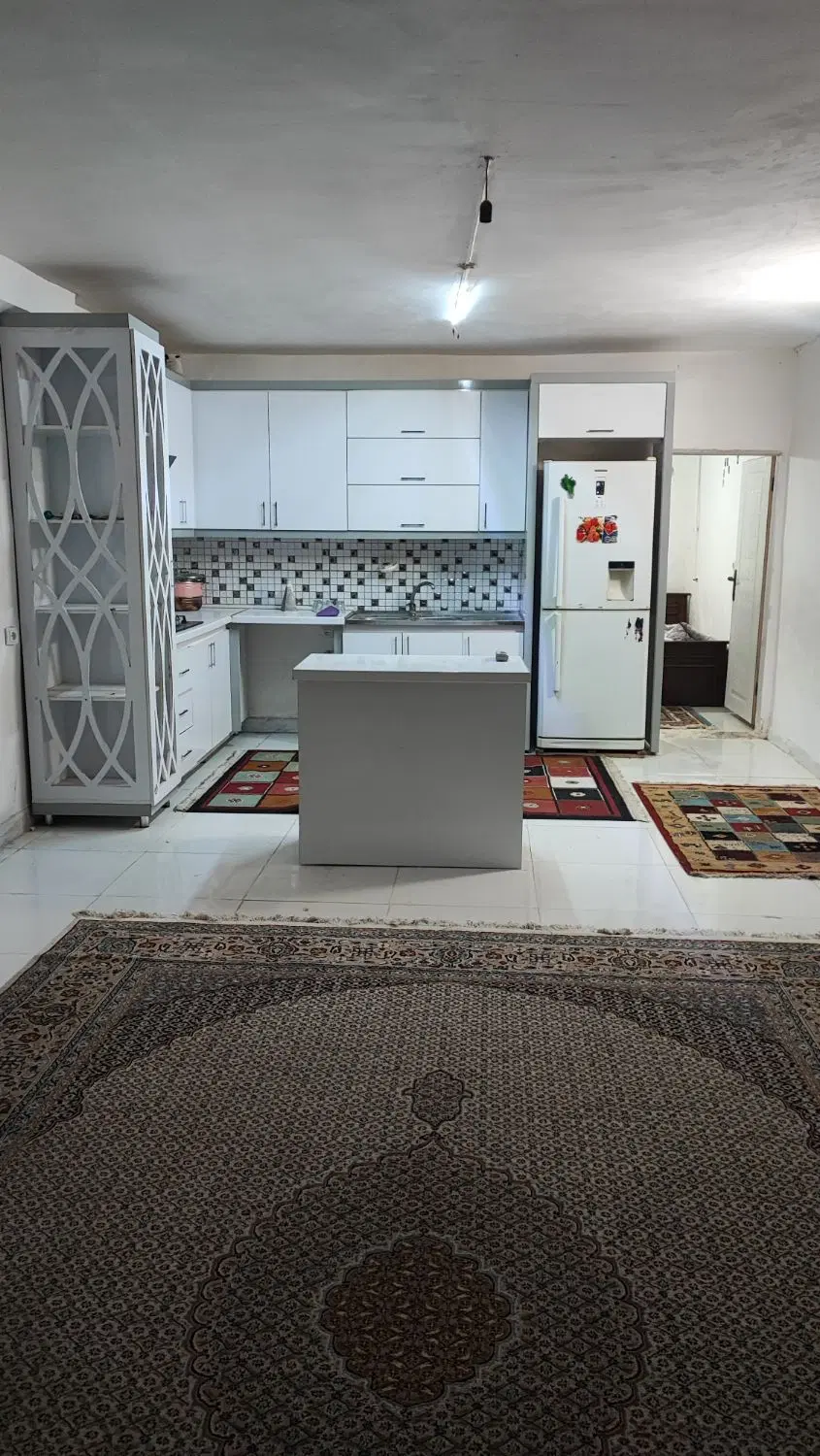خانه ماشین رو همکف بخشی ۱۳