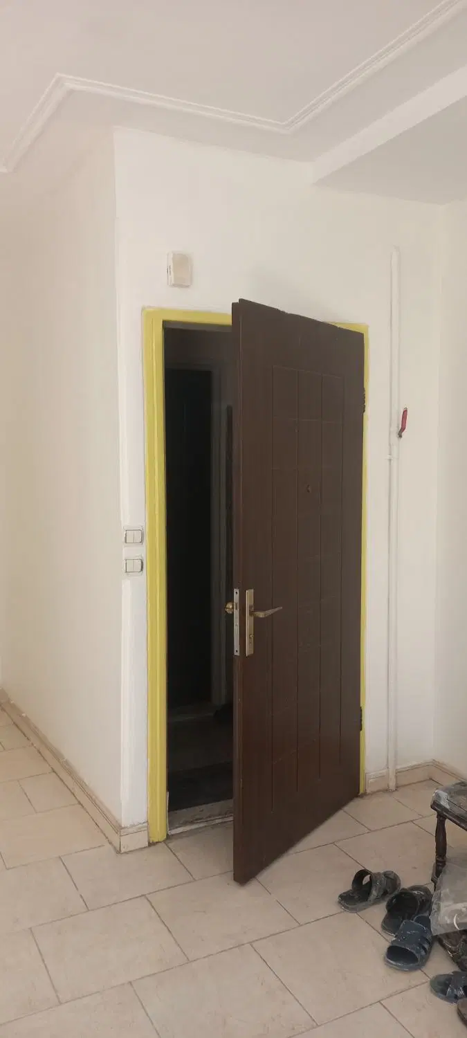 ۵۰ متر اردیبهشت جنوبی کوچه ذاکری