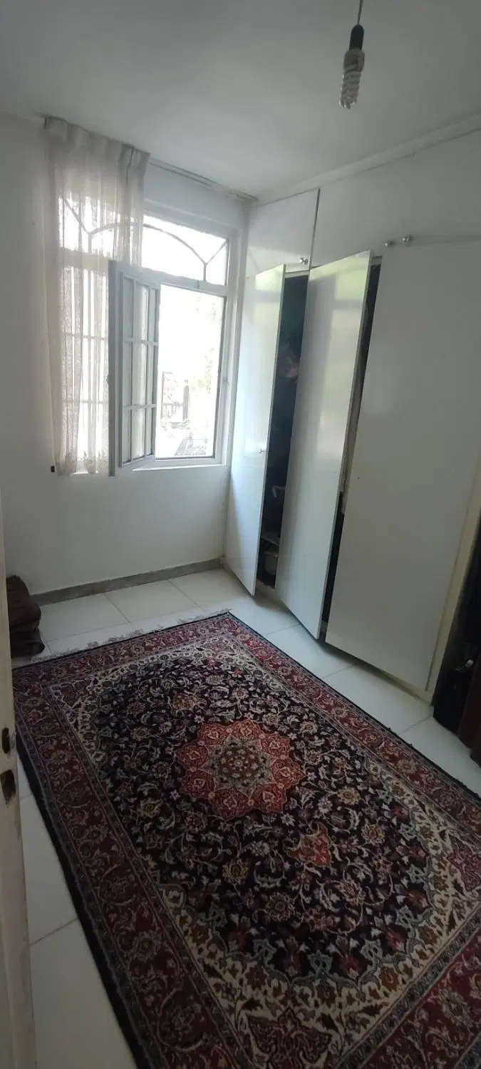 آپارتمان یکخوابه غرق در نور با پارکینگ
