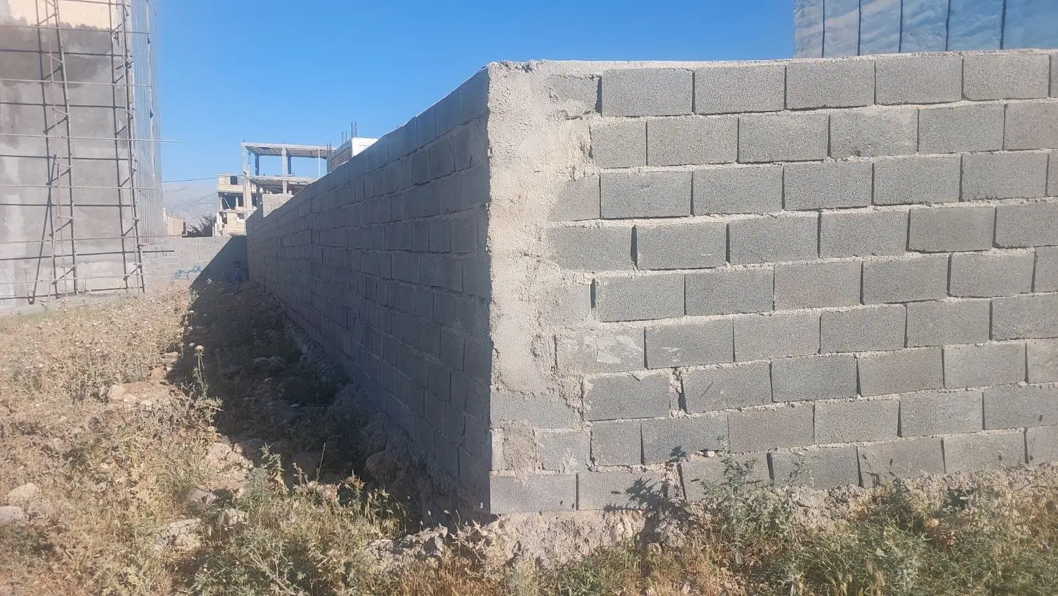 فروش یک قطعه زمین  سند تک برگ ۲۵۲ متر
