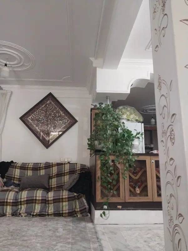 مستقل دارای آب برق گاز