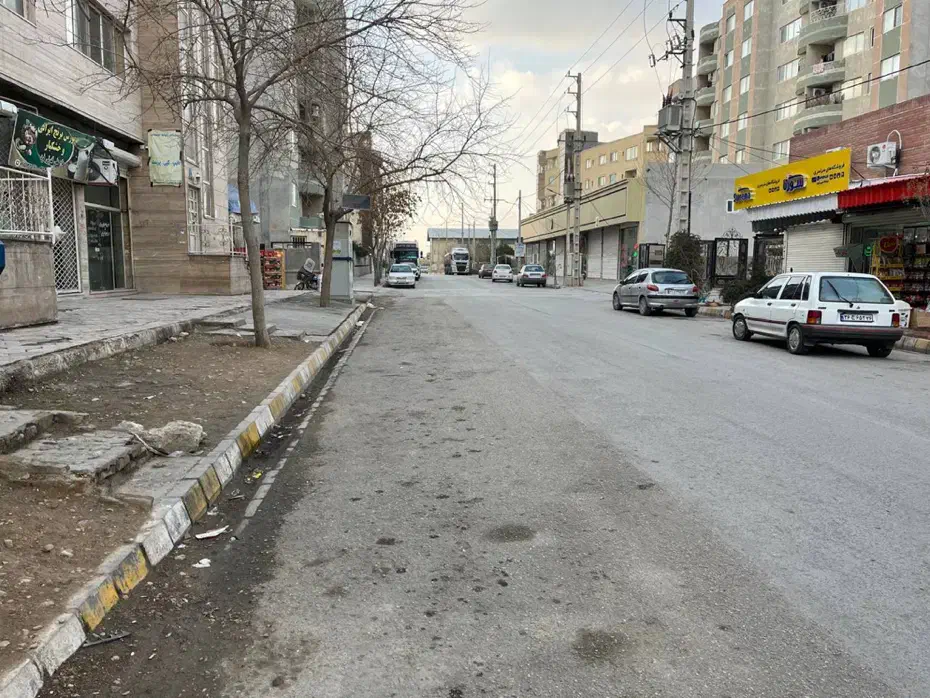 ۵۶متر خیابان دانشگاه آزاد . مدارک کامل