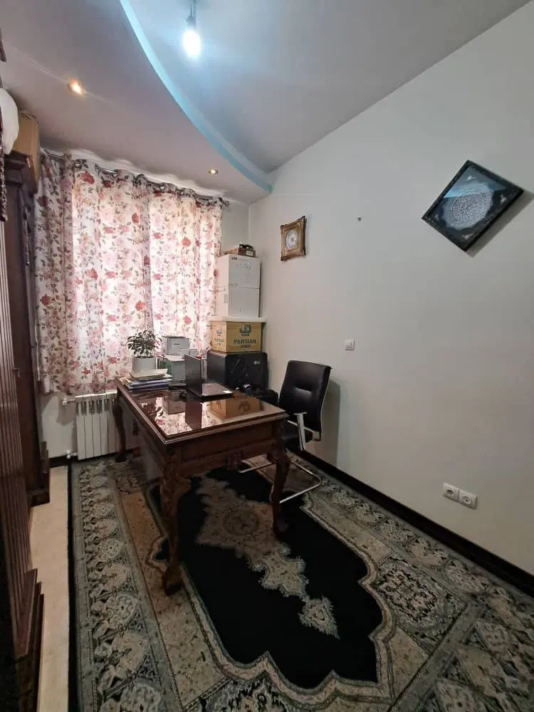 اپارتمان۱۱۵ با پارکینگ و انباری