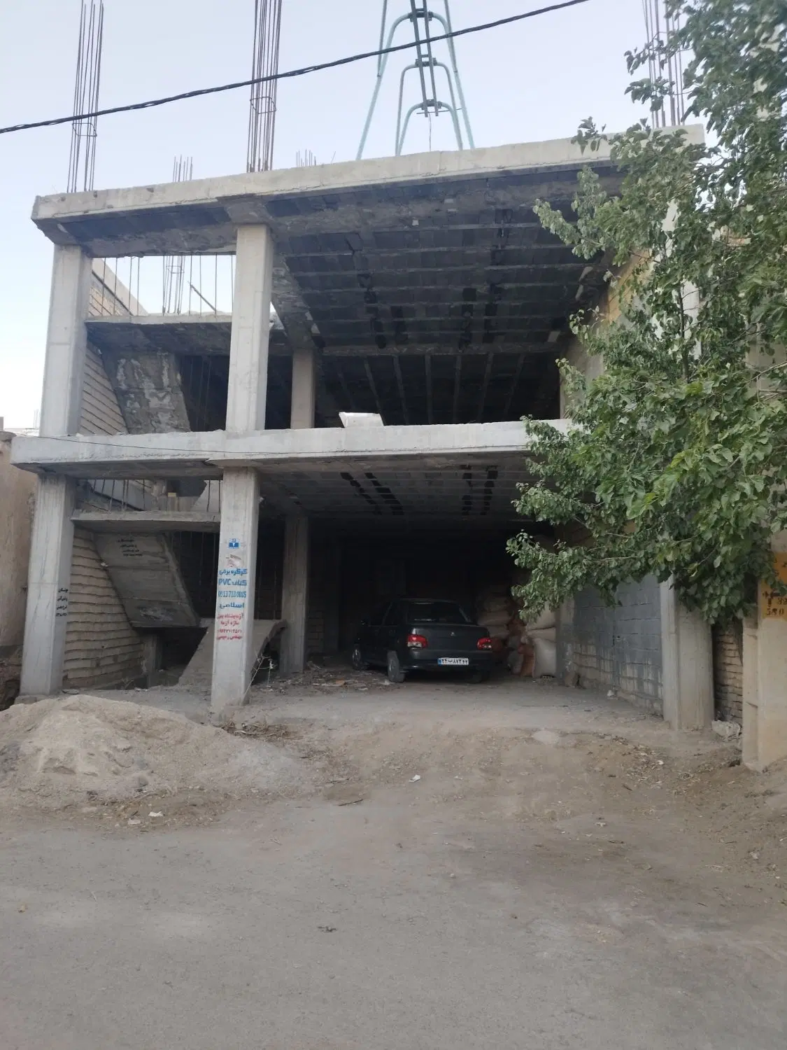 فروش اسکلت ۱۰۷متری دارای تجاری و مسکونی