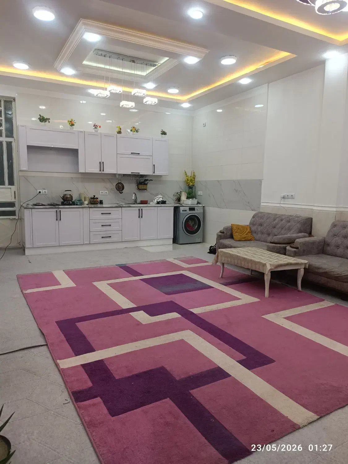 خانه در بی ۲