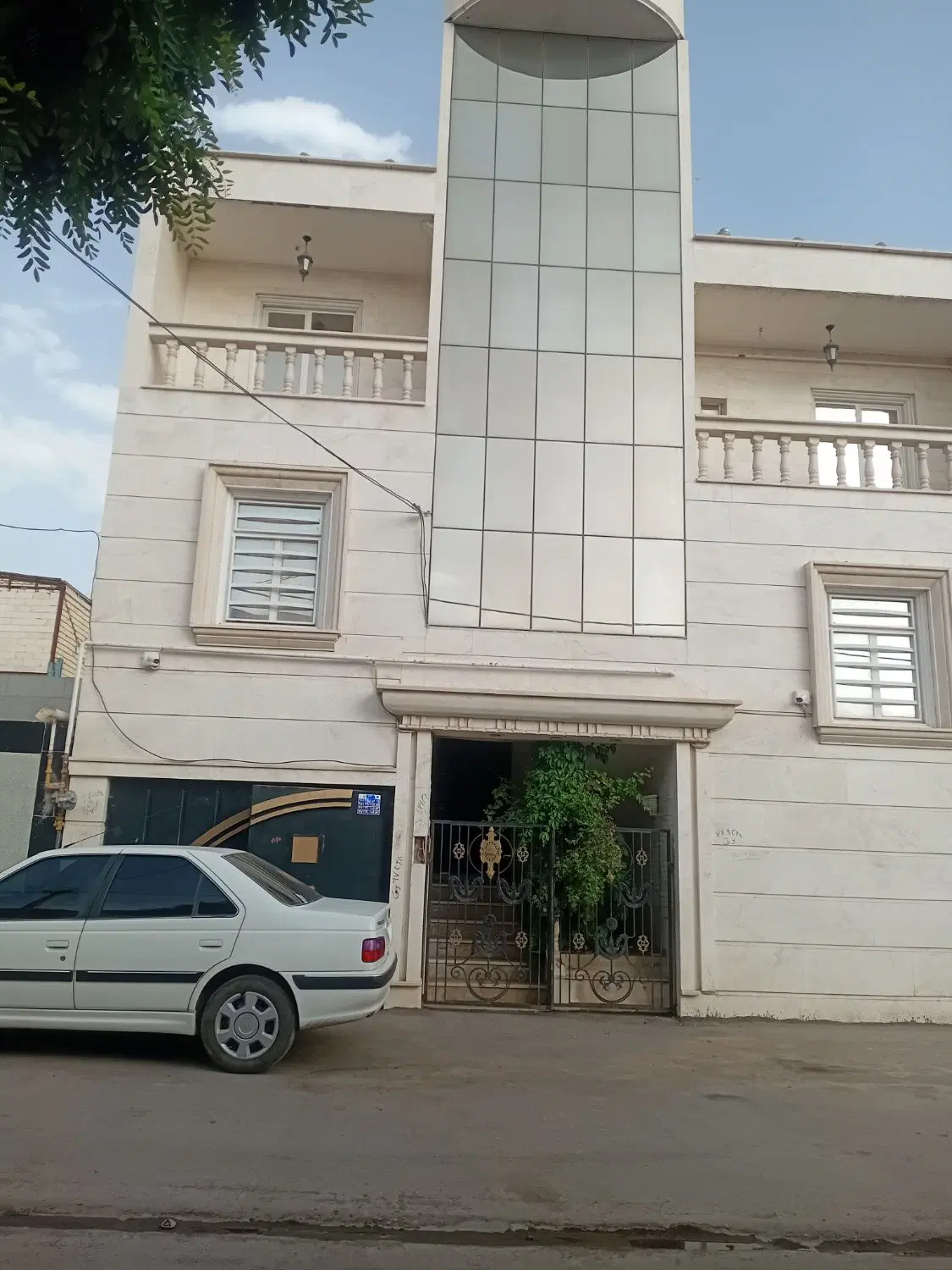 سوئیت مستقل حیاط دار شهرک صدف