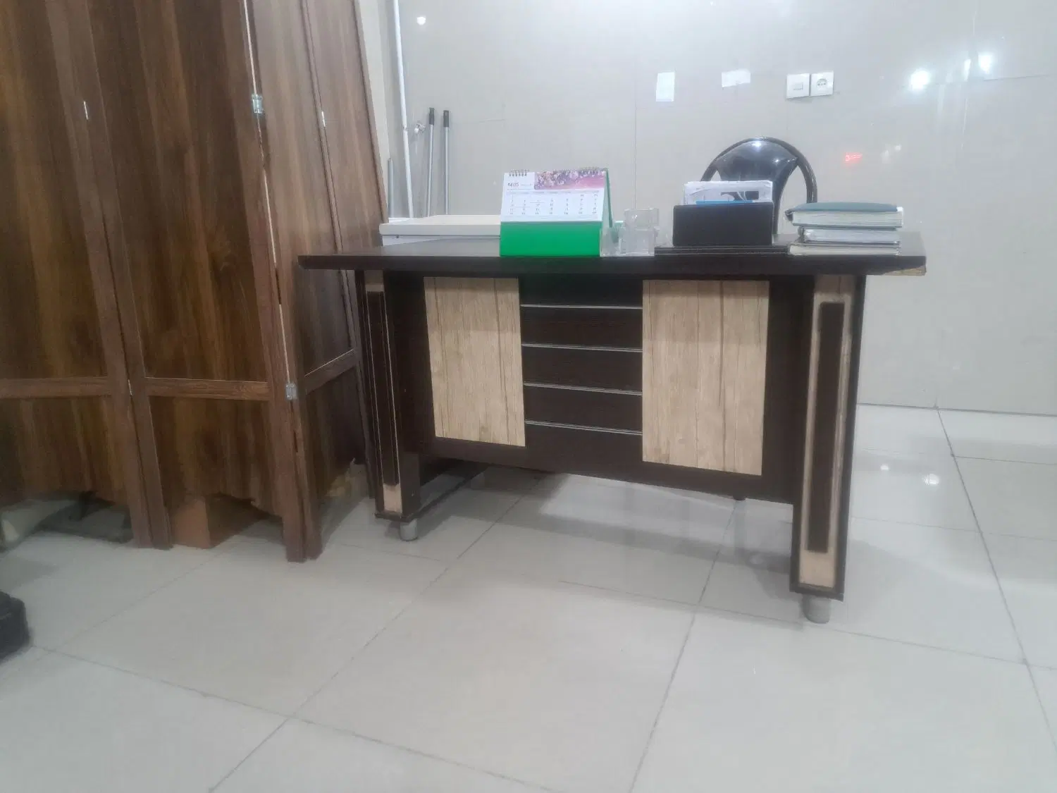 مغازه فروشی