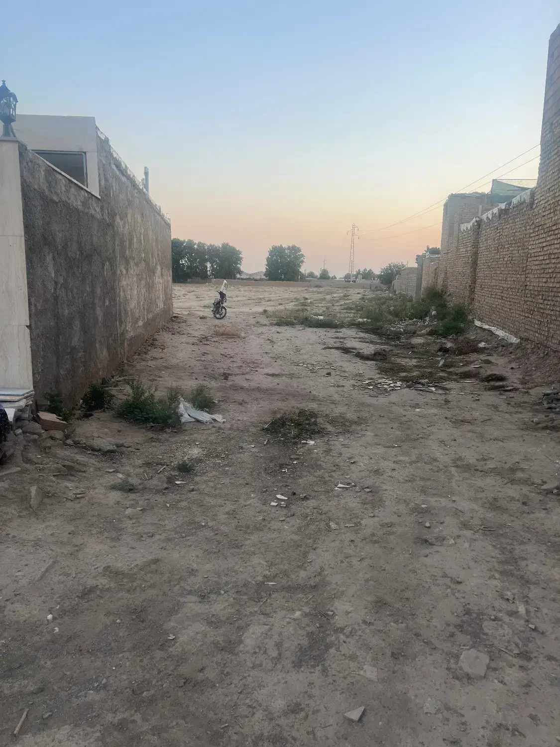 زمین مسکونی