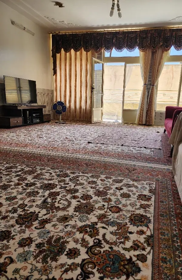 خانه ویلایی ۲طبقه خمینی شهر جانبازان