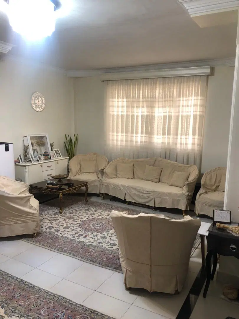 آپارتمان تک واحدی