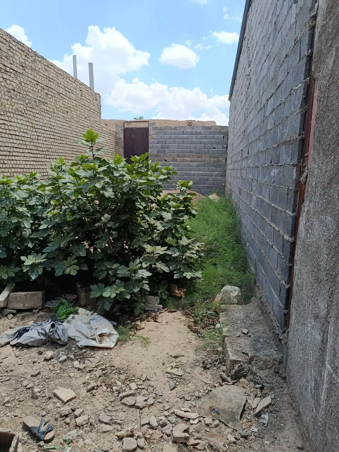فوری  زمین مسکونی  80متری قلفتی چهار دیواری