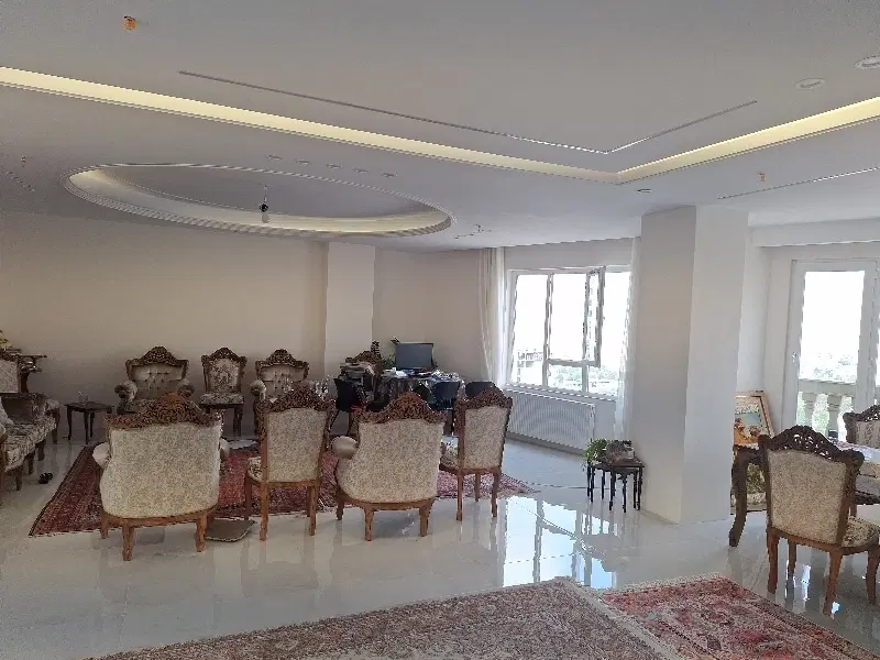 اجاره واحد ۱۹۵ متری لاکچری در نادری
