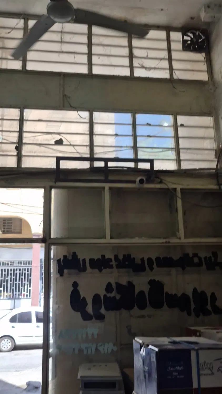 فروش مغازه تجاری 102 متری