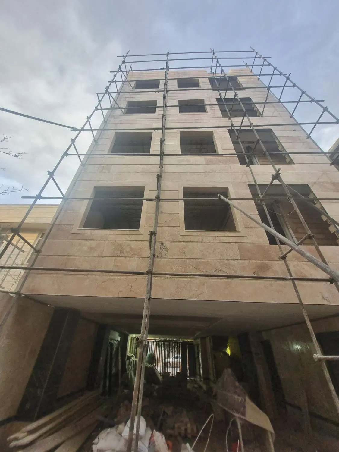 فروش واحد سه خواب کوثر