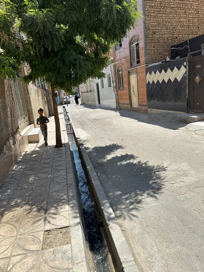 خونه دوطبقه  ۷۵ متری دو نبش با مغازه
