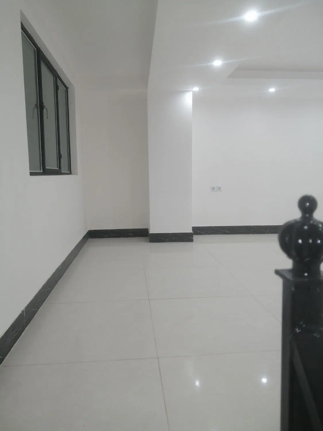 مغازه تجاری