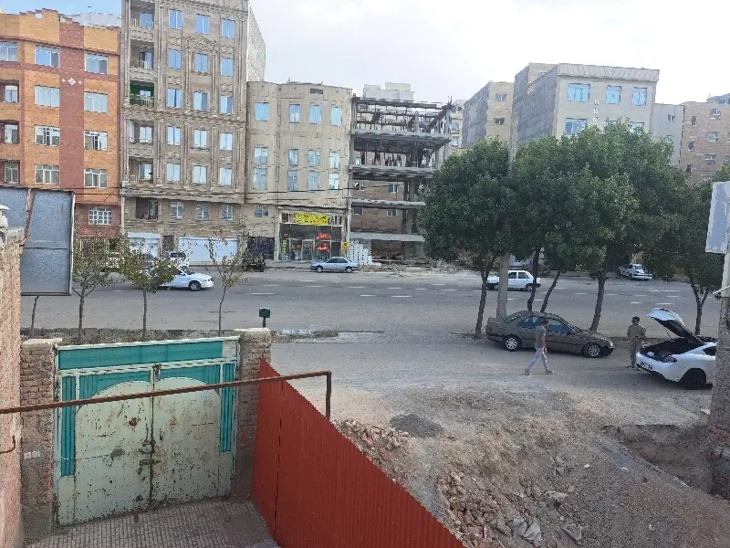 اجاره یک باب مغازه در خیابان مالک اشتر