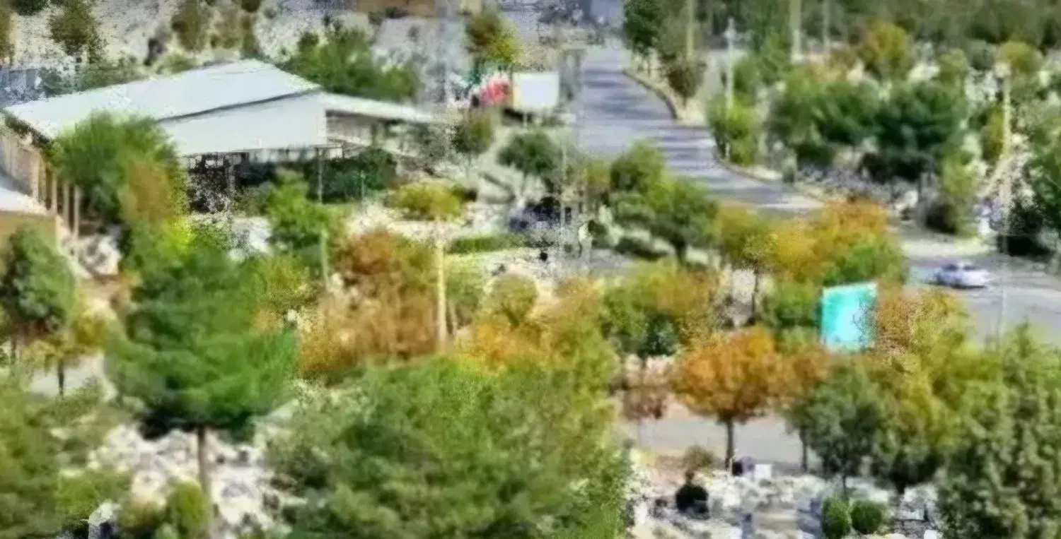 قبر (باغ فردوس)