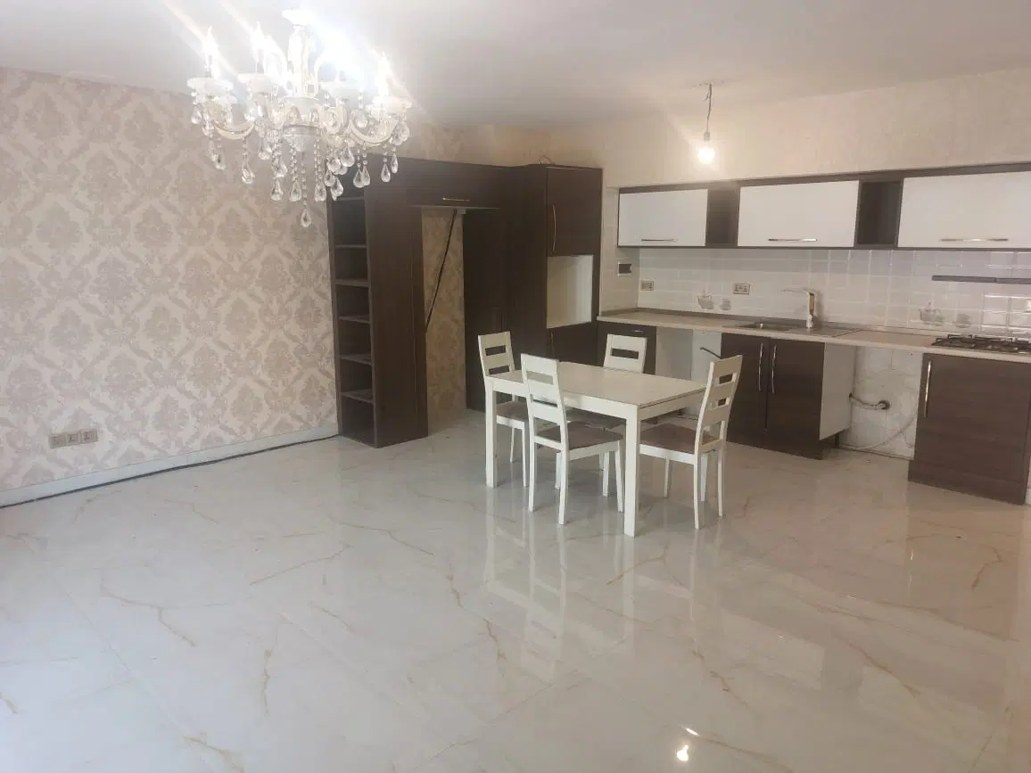 خانه گستر ۷۶ متر ۱ خواب تراس بزرگ