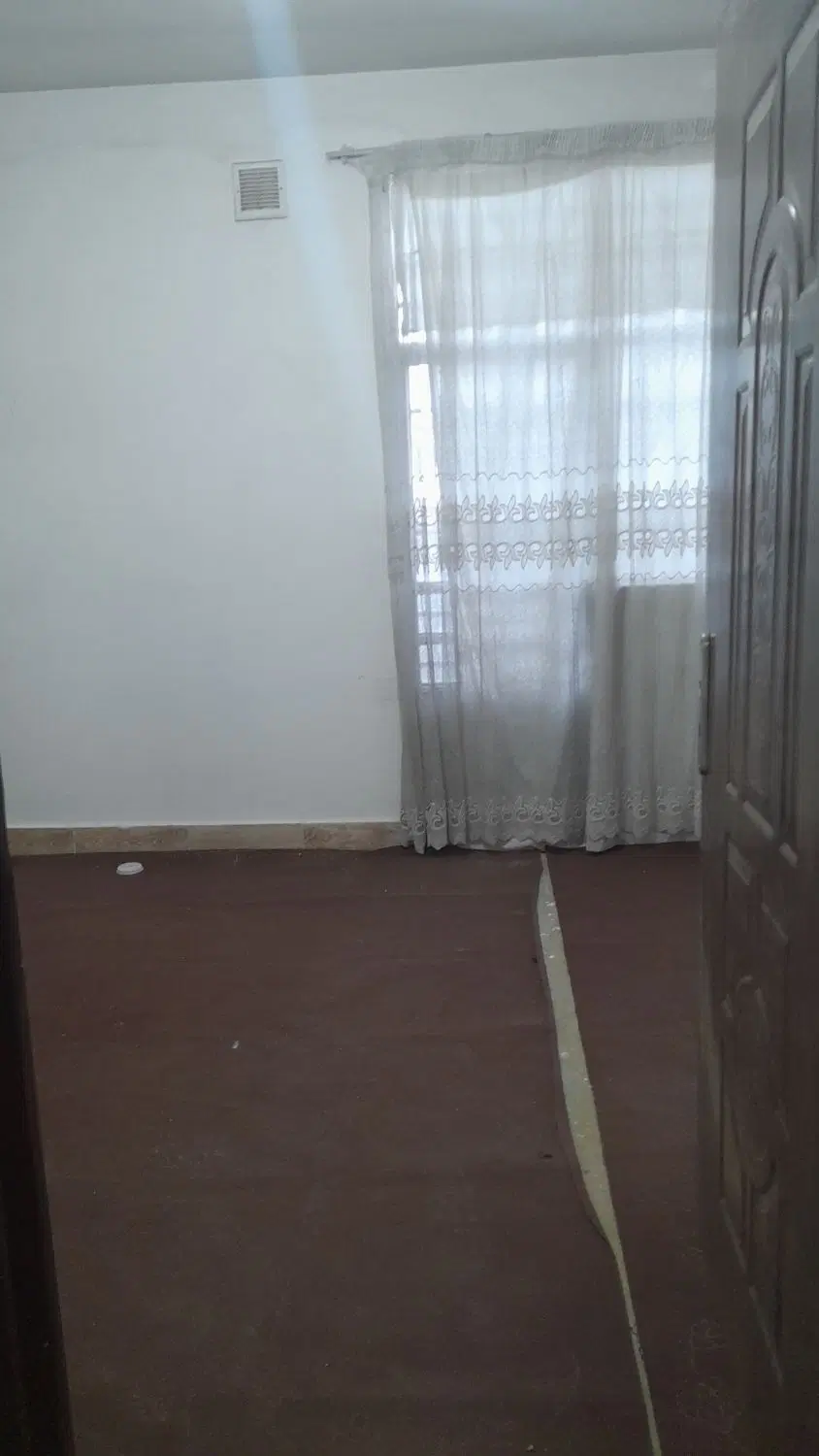 یک خانه ۱۰۰متر دربلوار توس ۶۵