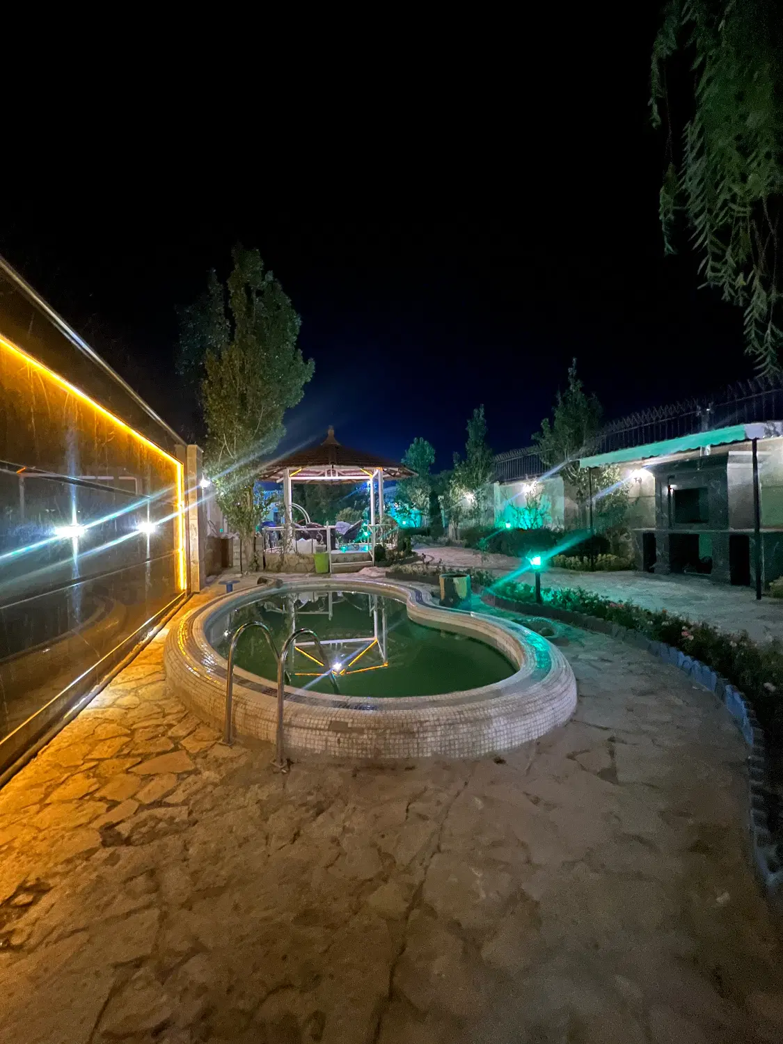 اجاره باغ ویلا اول شاهنامه